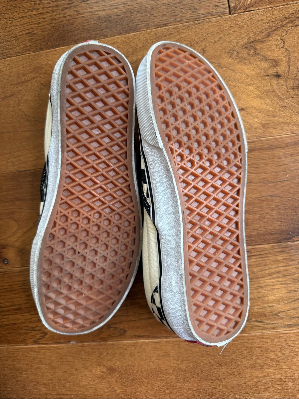 Vans Women’s 7.5 Classic Slip-On Checkerboard Skate Shoes - Black & White - Picture 5 of 5
